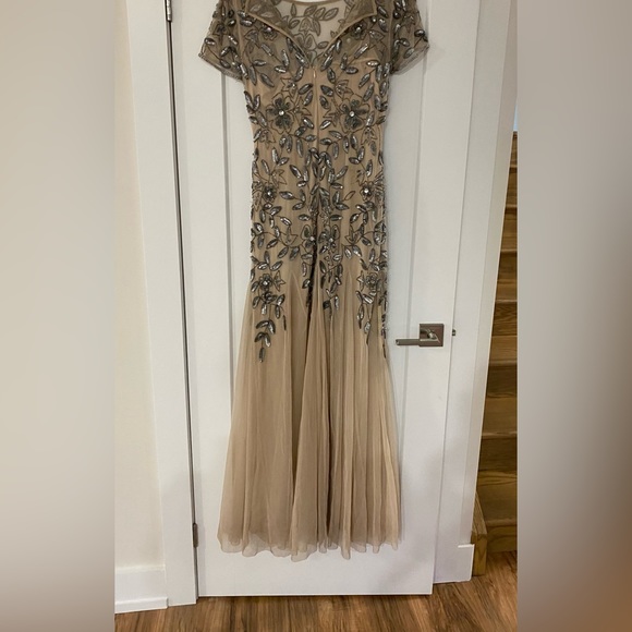 Embellished evening gown size 8 Adrianna Papell worn once. - Picture 3 of 3